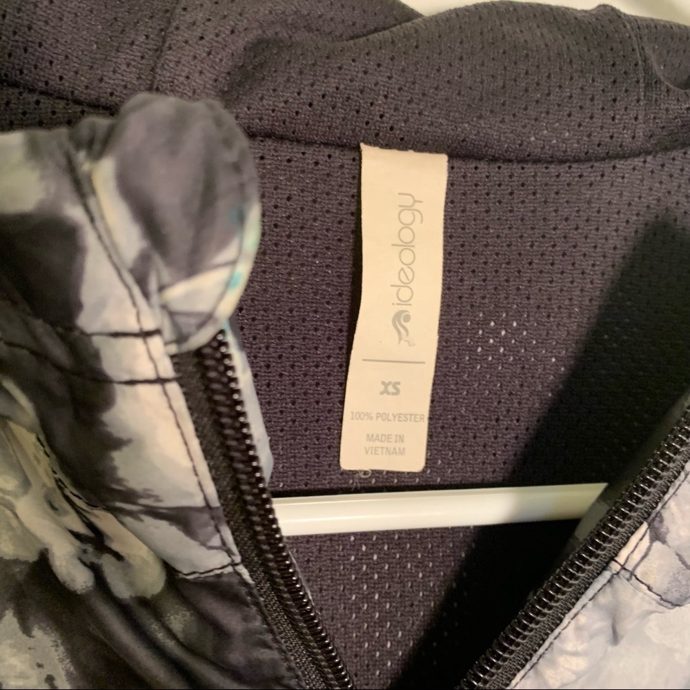 Ideology Full Zip Athletic Black Gray Floral - Picture 6 of 9